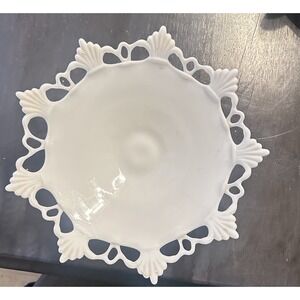 Westmoreland White Milk glass Pedestal Fruit Bowl 10 1/2"wide Ring & Petal Lace